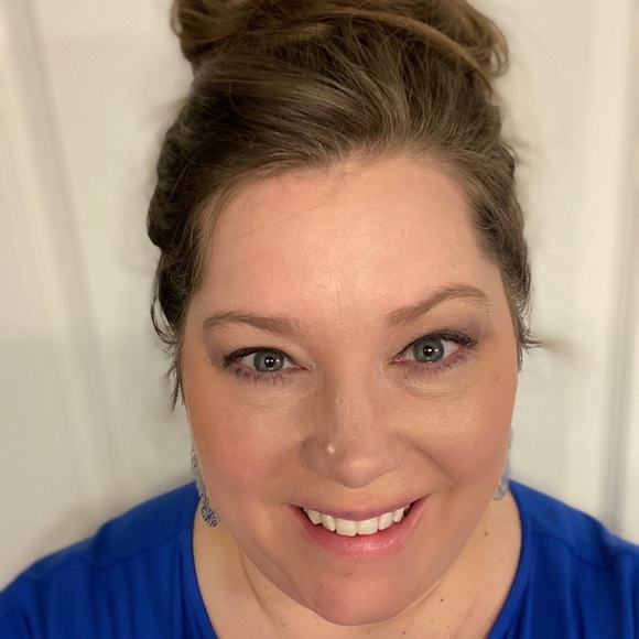 Meet your Posher, Haley - Picture 1 of 1